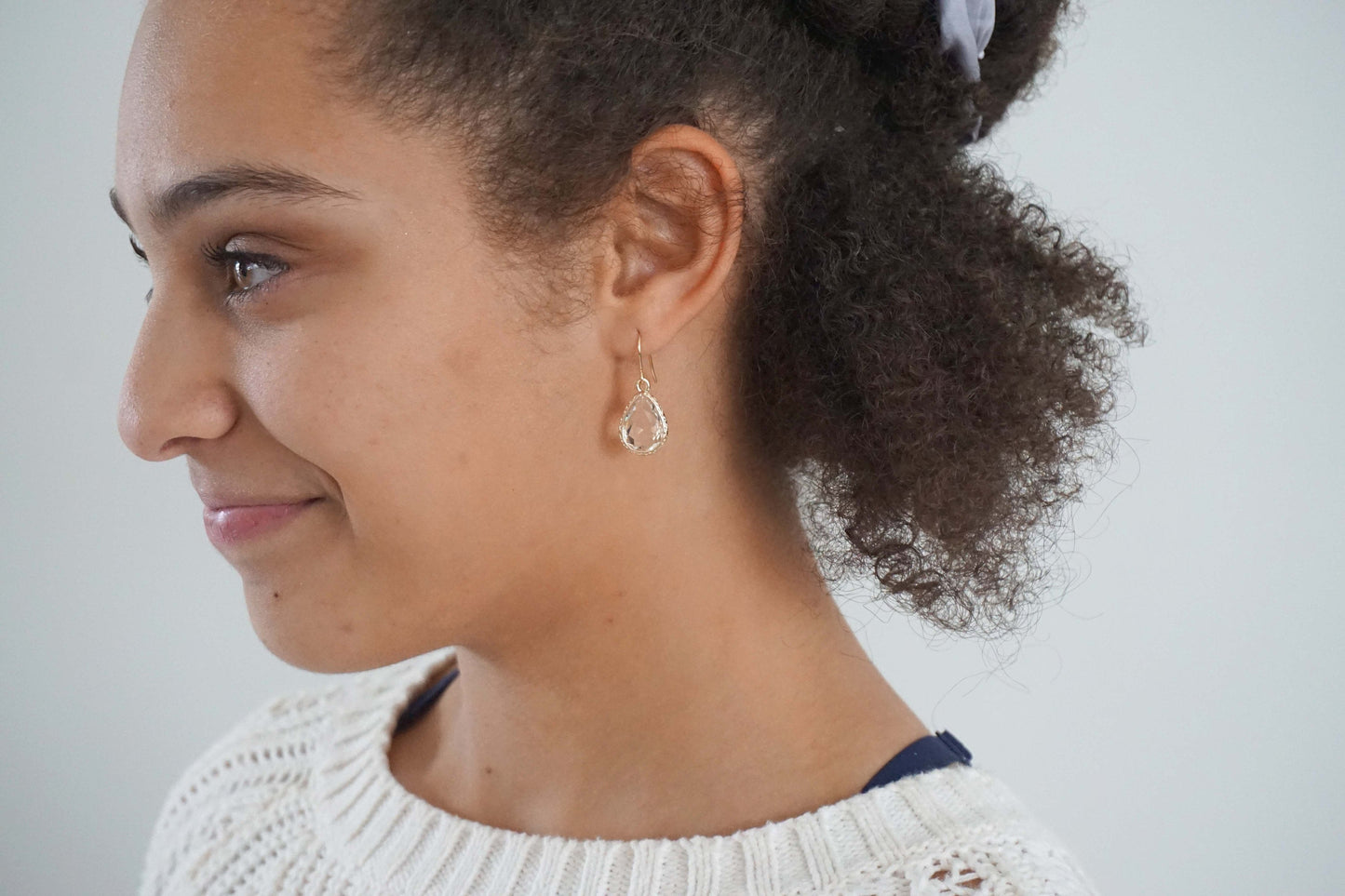 Crystal and Gold Textured Teardrop Gem Earrings | Bridesmaid Earrings | Wedding Jewelry | ECG13